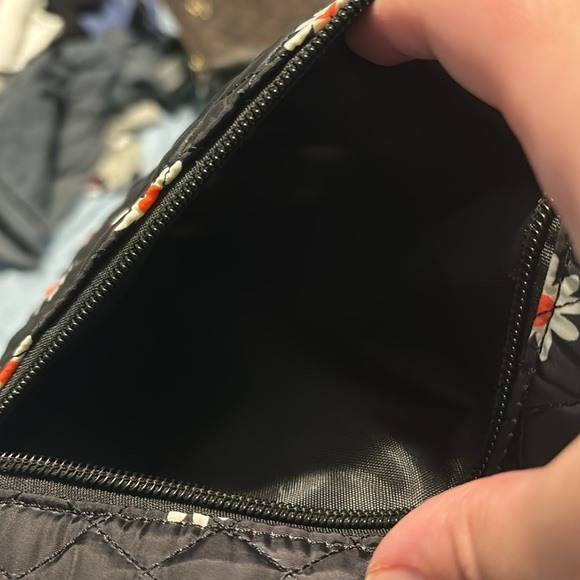 Simply Southern daisy patterned chest bag and card holder - Picture 8 of 8